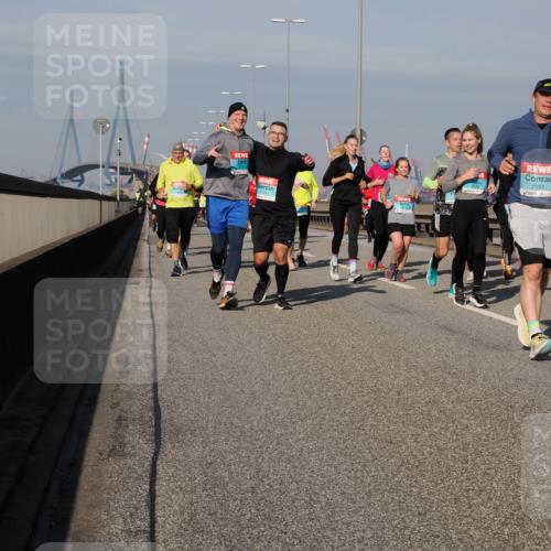03.10.2025 - Köhlbrandbrückenlauf Fabian Wolf http://msf.ph/oto/9056917 03.10.2025 10:03:41 Position 3 2053 meine-sportfotos.de
