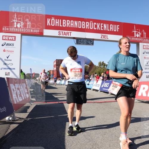 03.10.2025 - Köhlbrandbrückenlauf Lena Gebhardt http://msf.ph/oto/9056923 03.10.2025 13:08:43 Ziel 4213, 4340, 5792, 6034, 6232, 6424, 6534, 6805 meine-sportfotos.de
