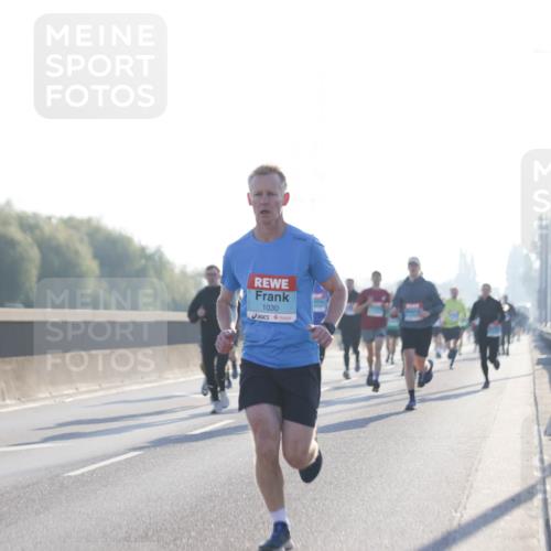 03.10.2025 - Köhlbrandbrückenlauf Jannik Wohlers http://msf.ph/oto/9056926 03.10.2025 09:13:23 Position 3 1030 meine-sportfotos.de