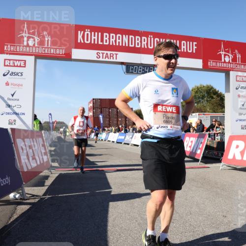 03.10.2025 - Köhlbrandbrückenlauf Lena Gebhardt http://msf.ph/oto/9056931 03.10.2025 13:08:44 Ziel 4213, 4340, 5792, 6034, 6232, 6424, 6534, 6805 meine-sportfotos.de