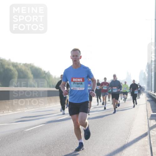 03.10.2025 - Köhlbrandbrückenlauf Jannik Wohlers http://msf.ph/oto/9056932 03.10.2025 09:13:23 Position 3 1030 meine-sportfotos.de