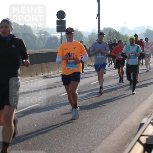 03.10.2025 - Köhlbrandbrückenlauf Lena Gebhardt http://msf.ph/oto/9056952 03.10.2025 09:17:44 Position 1 942, 14447, 1474 meine-sportfotos.de