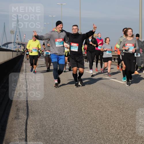 03.10.2025 - Köhlbrandbrückenlauf Fabian Wolf http://msf.ph/oto/9056975 03.10.2025 10:03:43 Position 3 2720, 27211 meine-sportfotos.de