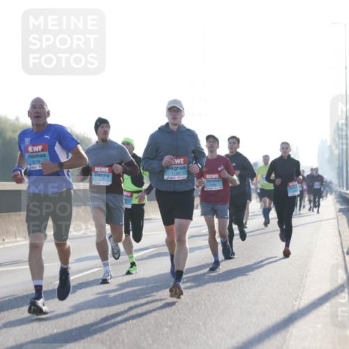 03.10.2025 - Köhlbrandbrückenlauf Jannik Wohlers http://msf.ph/oto/9056981 03.10.2025 09:13:27 Position 3 3079, 1150 meine-sportfotos.de