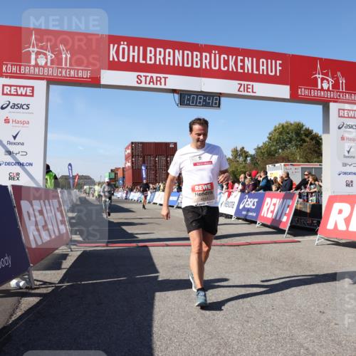 03.10.2025 - Köhlbrandbrückenlauf Lena Gebhardt http://msf.ph/oto/9057009 03.10.2025 13:08:48 Ziel 4213, 4340, 4544, 6034, 6232, 6233, 6424, 6805 meine-sportfotos.de