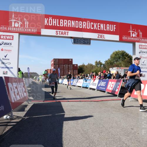 03.10.2025 - Köhlbrandbrückenlauf Lena Gebhardt http://msf.ph/oto/9057034 03.10.2025 13:08:50 Ziel 4138, 4213, 4340, 4544, 5705, 6034, 6232, 6233 meine-sportfotos.de