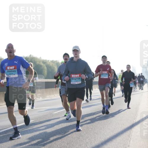 03.10.2025 - Köhlbrandbrückenlauf Jannik Wohlers http://msf.ph/oto/9057062 03.10.2025 09:13:28 Position 3 3079, 1150 meine-sportfotos.de