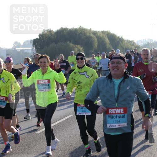 03.10.2025 - Köhlbrandbrückenlauf Jannik Wohlers http://msf.ph/oto/9057064 03.10.2025 09:21:09 Position 3 3611, 1454, 3612, 1794 meine-sportfotos.de