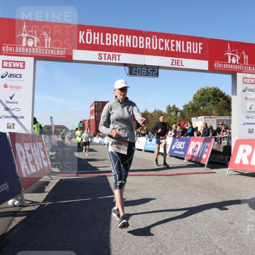 03.10.2025 - Köhlbrandbrückenlauf Lena Gebhardt http://msf.ph/oto/9057081 03.10.2025 13:08:52 Ziel 4138, 4213, 4340, 4544, 5705, 5842, 6034, 6232, 6233 meine-sportfotos.de