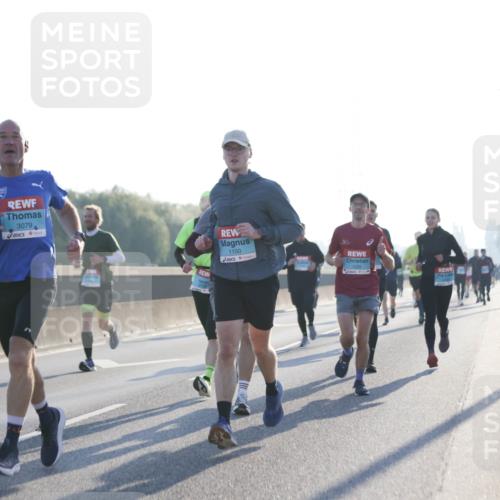 03.10.2025 - Köhlbrandbrückenlauf Jannik Wohlers http://msf.ph/oto/9057091 03.10.2025 09:13:28 Position 3 3079, 1150, 1035 meine-sportfotos.de