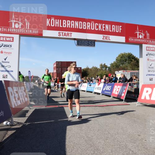 03.10.2025 - Köhlbrandbrückenlauf Lena Gebhardt http://msf.ph/oto/9057120 03.10.2025 13:08:56 Ziel 4057, 4138, 4213, 4340, 4381, 4403, 4505, 4544, 5705, 5842, 6034, 6233, 6372 meine-sportfotos.de