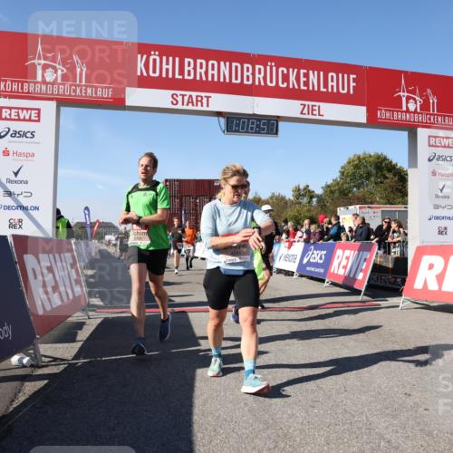 03.10.2025 - Köhlbrandbrückenlauf Lena Gebhardt http://msf.ph/oto/9057130 03.10.2025 13:08:58 Ziel 4057, 4138, 4197, 4340, 4346, 4381, 4403, 4505, 4544, 5705, 5842, 6034, 6233, 6372 meine-sportfotos.de