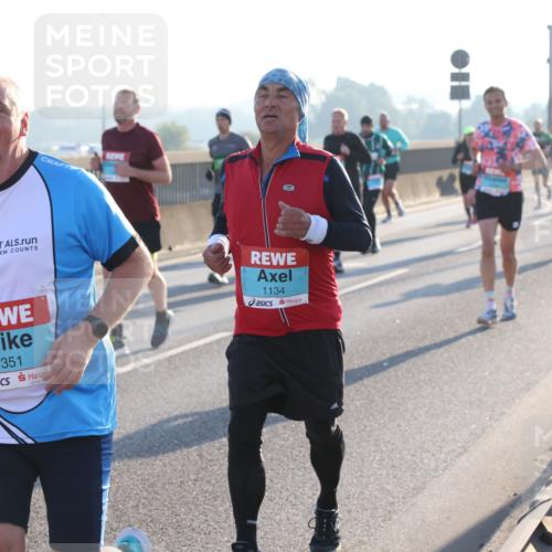 03.10.2025 - Köhlbrandbrückenlauf Lena Gebhardt http://msf.ph/oto/9057141 03.10.2025 09:17:51 Position 1 1134, 1351 meine-sportfotos.de