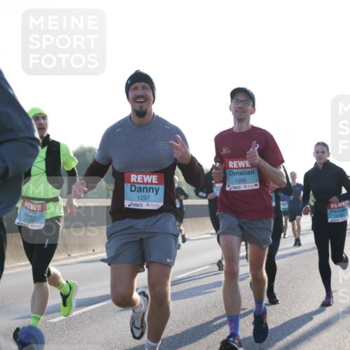 03.10.2025 - Köhlbrandbrückenlauf Jannik Wohlers http://msf.ph/oto/9057168 03.10.2025 09:13:30 Position 3 1150, 3720, 1237, 1035, 2708 meine-sportfotos.de