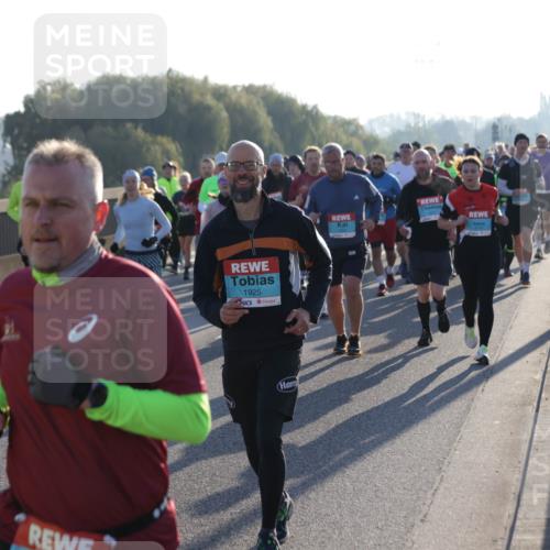03.10.2025 - Köhlbrandbrückenlauf Jannik Wohlers http://msf.ph/oto/9057169 03.10.2025 09:21:11 Position 3 1925 meine-sportfotos.de