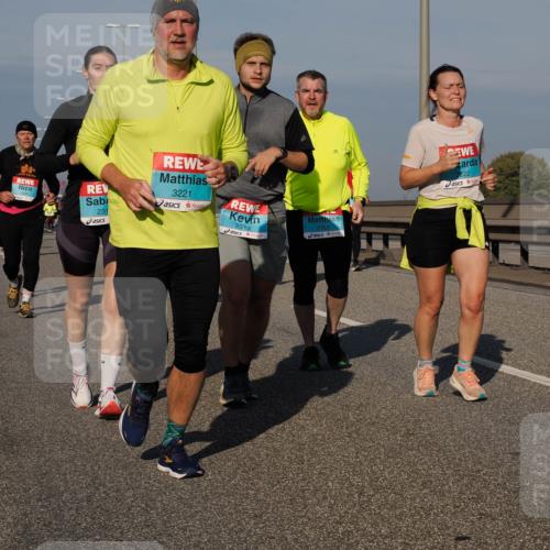03.10.2025 - Köhlbrandbrückenlauf Fabian Wolf http://msf.ph/oto/9057176 03.10.2025 10:03:48 Position 3 231, 3221, 2313, 2362, 3222 meine-sportfotos.de