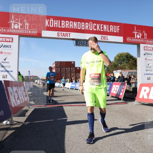 03.10.2025 - Köhlbrandbrückenlauf Lena Gebhardt http://msf.ph/oto/9057181 03.10.2025 13:09:00 Ziel 4057, 4138, 4197, 4346, 4381, 4403, 4505, 4544, 5705, 5842, 6233, 6372 meine-sportfotos.de