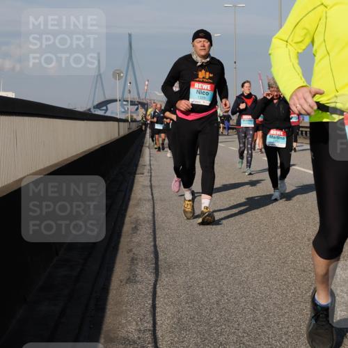 03.10.2025 - Köhlbrandbrückenlauf Fabian Wolf http://msf.ph/oto/9057208 03.10.2025 10:03:50 Position 3 1329, 1934, 2362 meine-sportfotos.de
