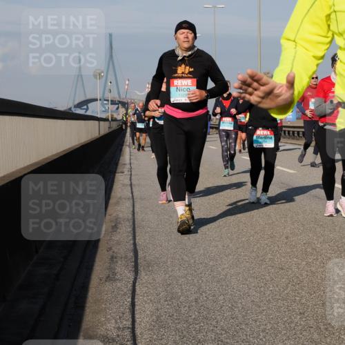 03.10.2025 - Köhlbrandbrückenlauf Fabian Wolf http://msf.ph/oto/9057229 03.10.2025 10:03:50 Position 3 1329, 1934 meine-sportfotos.de