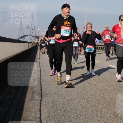 03.10.2025 - Köhlbrandbrückenlauf Fabian Wolf http://msf.ph/oto/9057243 03.10.2025 10:03:51 Position 3 1329, 2682 meine-sportfotos.de