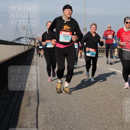 03.10.2025 - Köhlbrandbrückenlauf Fabian Wolf http://msf.ph/oto/9057252 03.10.2025 10:03:51 Position 3 2682, 1329, 1934 meine-sportfotos.de