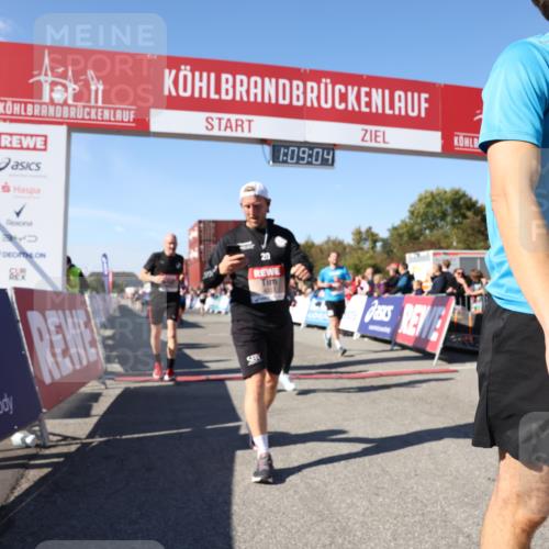 03.10.2025 - Köhlbrandbrückenlauf Lena Gebhardt http://msf.ph/oto/9057255 03.10.2025 13:09:04 Ziel 4057, 4138, 4197, 4346, 4351, 4381, 4403, 4505, 4544, 5242, 5705, 5842, 5953, 6372, 6630, 6814, 6816 meine-sportfotos.de