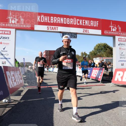 03.10.2025 - Köhlbrandbrückenlauf Lena Gebhardt http://msf.ph/oto/9057268 03.10.2025 13:09:04 Ziel 4057, 4138, 4197, 4346, 4351, 4381, 4403, 4505, 4544, 5242, 5705, 5842, 5953, 6372, 6630, 6814, 6816 meine-sportfotos.de
