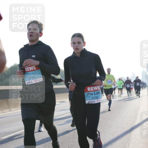 03.10.2025 - Köhlbrandbrückenlauf Jannik Wohlers http://msf.ph/oto/9057278 03.10.2025 09:13:31 Position 3 3775, 2708 meine-sportfotos.de