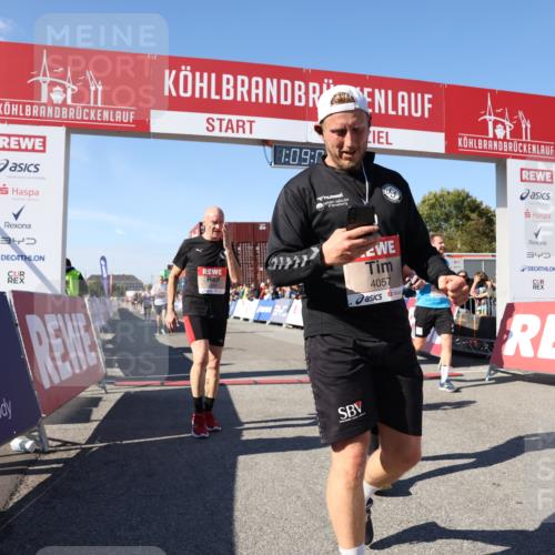 03.10.2025 - Köhlbrandbrückenlauf Lena Gebhardt http://msf.ph/oto/9057293 03.10.2025 13:09:05 Ziel 4057, 4138, 4197, 4346, 4351, 4381, 4403, 4486, 4505, 4901, 5242, 5705, 5842, 5953, 6372, 6562, 6630, 6814, 6816 meine-sportfotos.de