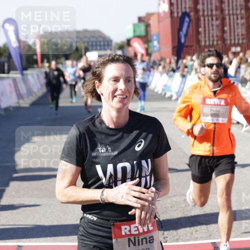 03.10.2025 - Köhlbrandbrückenlauf Jannik Wohlers http://msf.ph/oto/9057314 03.10.2025 13:11:23 Ziel 4135, 4293, 4315, 4325, 4521, 4597, 4999, 5145, 5258, 5522, 5754, 5939, 6028, 6080, 6680, 6685, 6686, 6726, 6727, 6751 meine-sportfotos.de