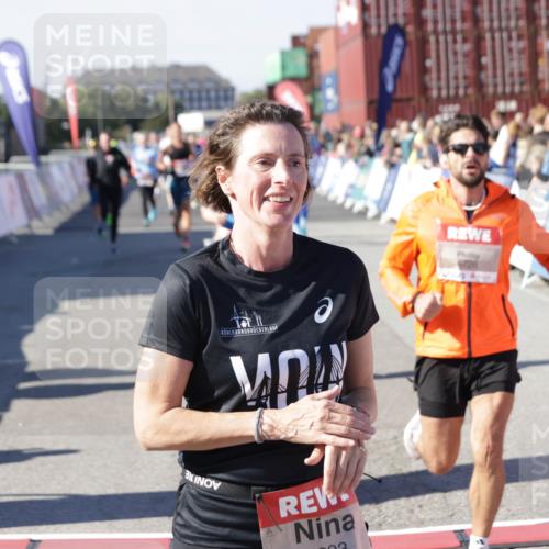 03.10.2025 - Köhlbrandbrückenlauf Jannik Wohlers http://msf.ph/oto/9057325 03.10.2025 13:11:23 Ziel 4135, 4293, 4315, 4325, 4521, 4597, 4999, 5145, 5258, 5522, 5754, 5939, 6028, 6080, 6680, 6685, 6686, 6726, 6727, 6751 meine-sportfotos.de
