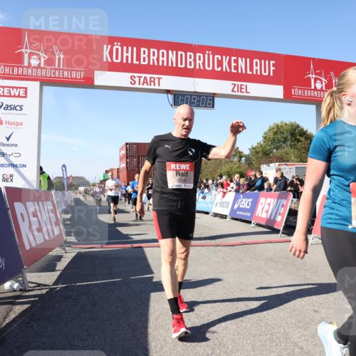 03.10.2025 - Köhlbrandbrückenlauf Lena Gebhardt http://msf.ph/oto/9057327 03.10.2025 13:09:06 Ziel 4057, 4138, 4197, 4346, 4351, 4381, 4403, 4486, 4505, 4901, 5242, 5705, 5842, 5953, 6372, 6562, 6630, 6814, 6816 meine-sportfotos.de
