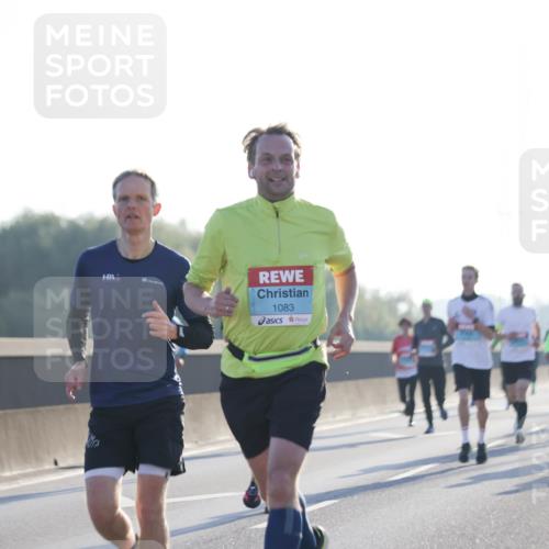 03.10.2025 - Köhlbrandbrückenlauf Jannik Wohlers http://msf.ph/oto/9057382 03.10.2025 09:13:34 Position 3 1083 meine-sportfotos.de