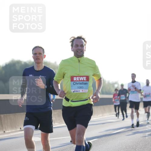 03.10.2025 - Köhlbrandbrückenlauf Jannik Wohlers http://msf.ph/oto/9057387 03.10.2025 09:13:34 Position 3 1083 meine-sportfotos.de