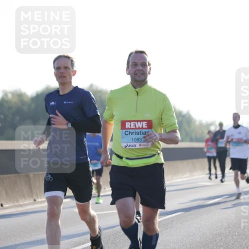 03.10.2025 - Köhlbrandbrückenlauf Jannik Wohlers http://msf.ph/oto/9057402 03.10.2025 09:13:34 Position 3 1083 meine-sportfotos.de