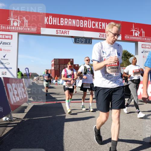03.10.2025 - Köhlbrandbrückenlauf Lena Gebhardt http://msf.ph/oto/9057448 03.10.2025 13:09:11 Ziel 4057, 4197, 4334, 4346, 4351, 4377, 4381, 4486, 4901, 5242, 5740, 5953, 6037, 6562, 6630, 6814, 6816 meine-sportfotos.de