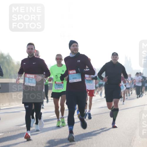 03.10.2025 - Köhlbrandbrückenlauf Jannik Wohlers http://msf.ph/oto/9057462 03.10.2025 09:13:37 Position 3 3155, 3834, 2302 meine-sportfotos.de