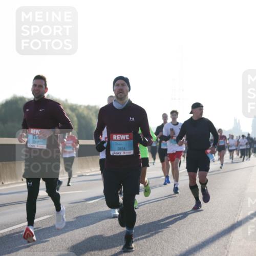 03.10.2025 - Köhlbrandbrückenlauf Jannik Wohlers http://msf.ph/oto/9057515 03.10.2025 09:13:39 Position 3 2302, 3834 meine-sportfotos.de