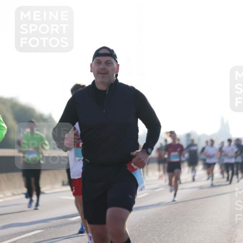 03.10.2025 - Köhlbrandbrückenlauf Jannik Wohlers http://msf.ph/oto/9057549 03.10.2025 09:13:40 Position 3 1079 meine-sportfotos.de