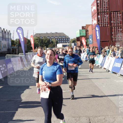 03.10.2025 - Köhlbrandbrückenlauf Jannik Wohlers http://msf.ph/oto/9057572 03.10.2025 13:11:33 Ziel 4158, 4315, 4325, 4427, 4501, 4538, 4597, 4617, 4777, 4799, 4845, 4999, 5145, 5794, 5939, 6028, 6217, 6218, 6517, 6563, 6680, 6689, 6690, 6691 meine-sportfotos.de