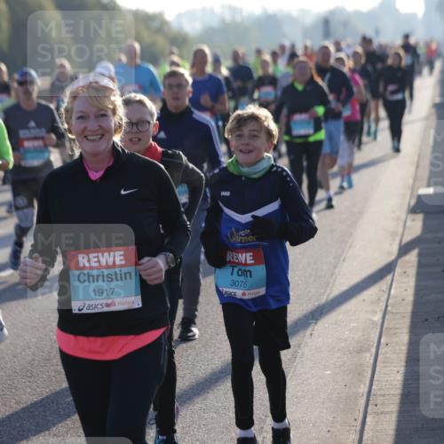 03.10.2025 - Köhlbrandbrückenlauf Jannik Wohlers http://msf.ph/oto/9057588 03.10.2025 09:21:19 Position 3 1917, 3075 meine-sportfotos.de