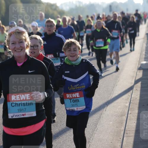 03.10.2025 - Köhlbrandbrückenlauf Jannik Wohlers http://msf.ph/oto/9057617 03.10.2025 09:21:20 Position 3 1917, 3075 meine-sportfotos.de