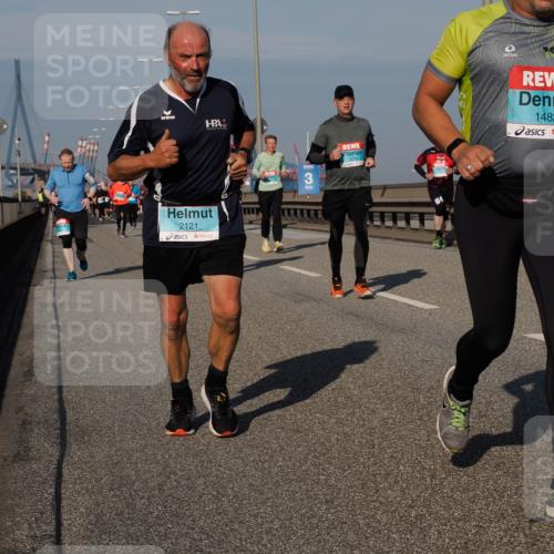 03.10.2025 - Köhlbrandbrückenlauf Fabian Wolf http://msf.ph/oto/9057682 03.10.2025 10:04:02 Position 3 2121, 3, 1482 meine-sportfotos.de