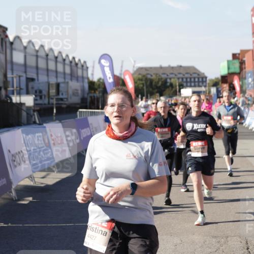 03.10.2025 - Köhlbrandbrückenlauf Jannik Wohlers http://msf.ph/oto/9057709 03.10.2025 13:11:35 Ziel 4158, 4315, 4325, 4427, 4501, 4538, 4617, 4777, 4782, 4799, 4845, 4999, 5145, 5794, 5939, 6028, 6217, 6218, 6517, 6563, 6680, 6689, 6690, 6691 meine-sportfotos.de