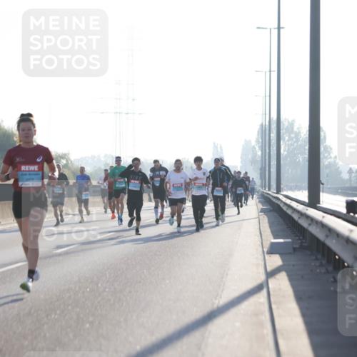 03.10.2025 - Köhlbrandbrückenlauf Jannik Wohlers http://msf.ph/oto/9057710 03.10.2025 09:13:45 Position 3 3376 meine-sportfotos.de