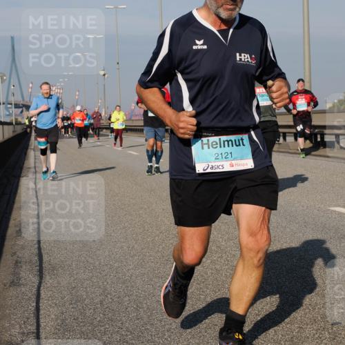 03.10.2025 - Köhlbrandbrückenlauf Fabian Wolf http://msf.ph/oto/9057719 03.10.2025 10:04:03 Position 3 2121, 2210 meine-sportfotos.de