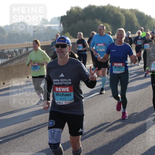 03.10.2025 - Köhlbrandbrückenlauf Jannik Wohlers http://msf.ph/oto/9057723 03.10.2025 09:21:23 Position 3 1717, 1991, 37, 2055 meine-sportfotos.de