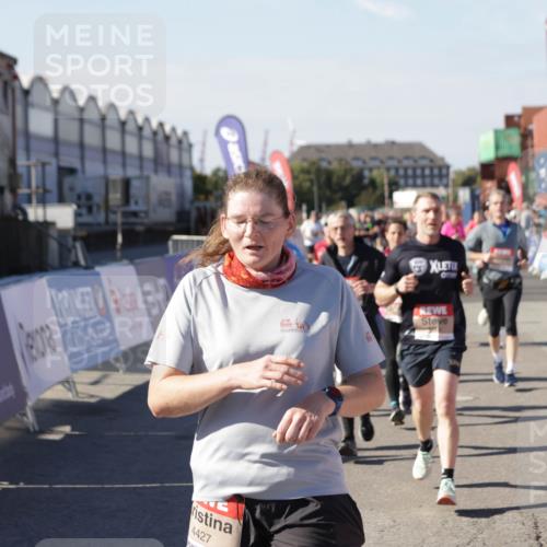 03.10.2025 - Köhlbrandbrückenlauf Jannik Wohlers http://msf.ph/oto/9057726 03.10.2025 13:11:35 Ziel 4158, 4315, 4325, 4427, 4501, 4538, 4617, 4777, 4782, 4799, 4845, 4999, 5145, 5794, 5939, 6028, 6217, 6218, 6517, 6563, 6680, 6689, 6690, 6691 meine-sportfotos.de