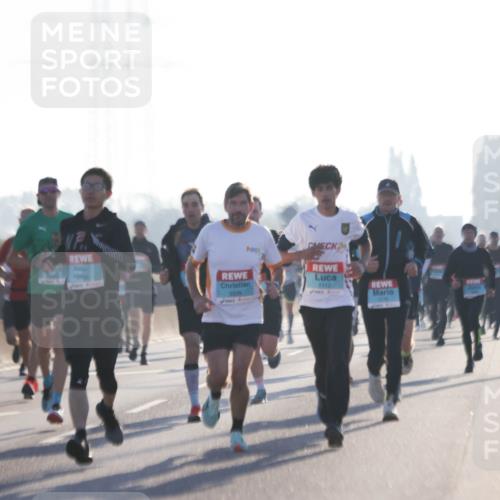 03.10.2025 - Köhlbrandbrückenlauf Jannik Wohlers http://msf.ph/oto/9057738 03.10.2025 09:13:46 Position 3 3789, 1112, 3338 meine-sportfotos.de