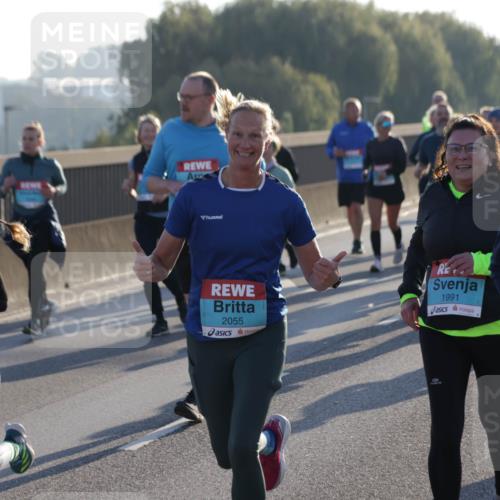 03.10.2025 - Köhlbrandbrückenlauf Jannik Wohlers http://msf.ph/oto/9057760 03.10.2025 09:21:24 Position 3 2055, 1991, 3796 meine-sportfotos.de